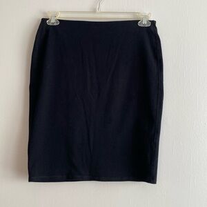 Puff skirt that fits the body, size M